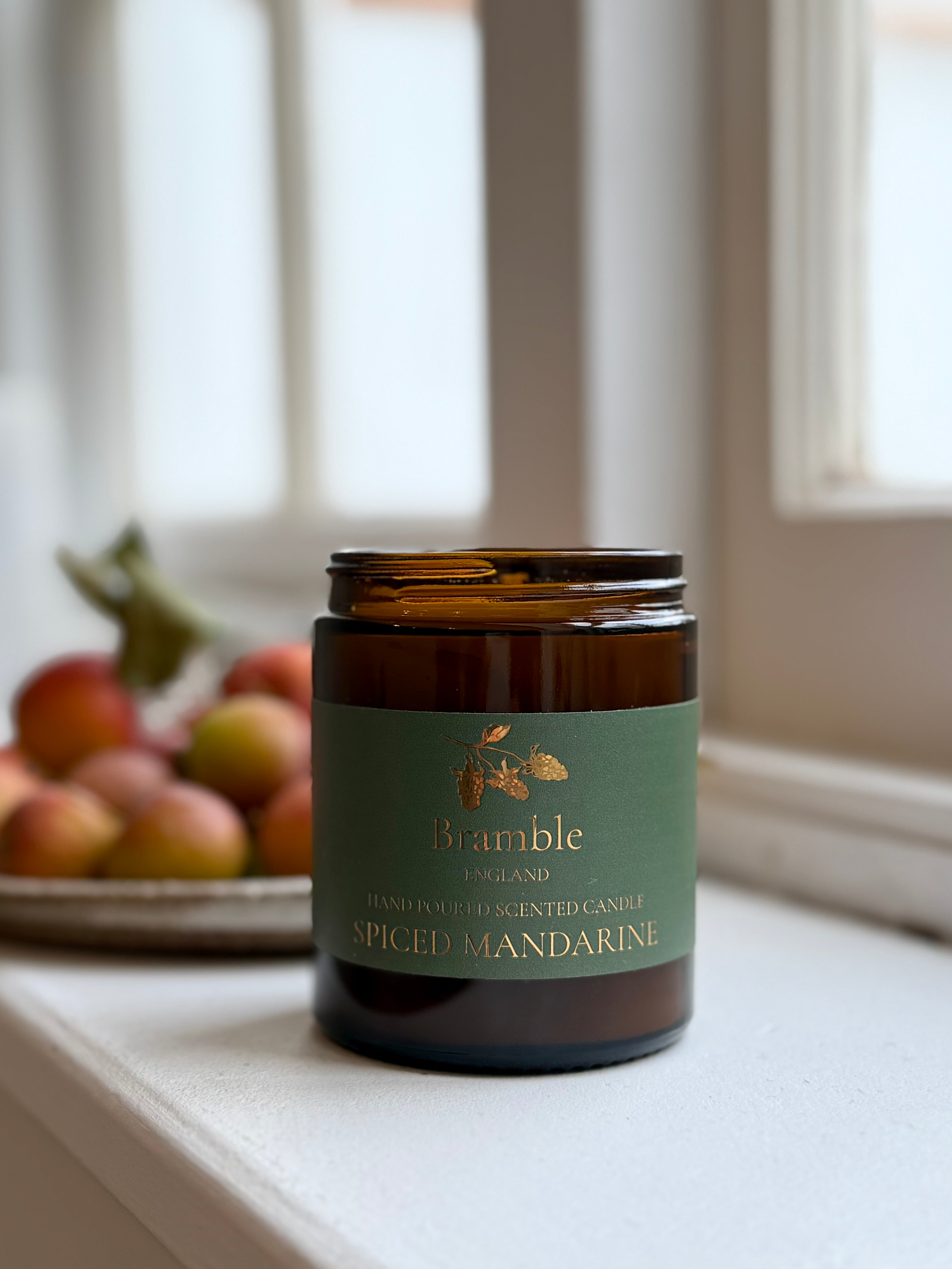 SPICED MANDARINE HAND PORED CANDLE